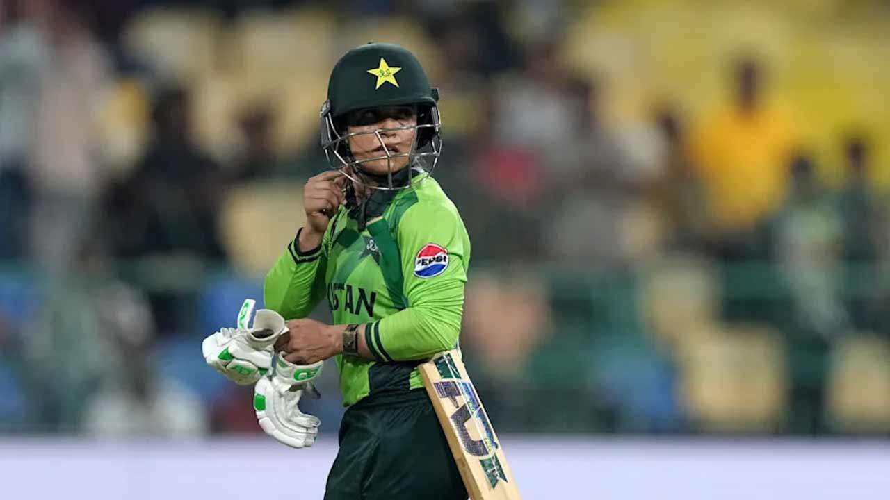 ஐ.சி.சி நடத்தை விதிகளை மீறிய பாகிஸ்தான் வீராங்கனை 