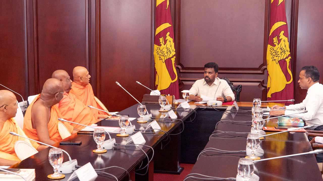 உலக பௌத்த சங்க சம்மேளன ஆண்டு விழா இலங்கையில் 