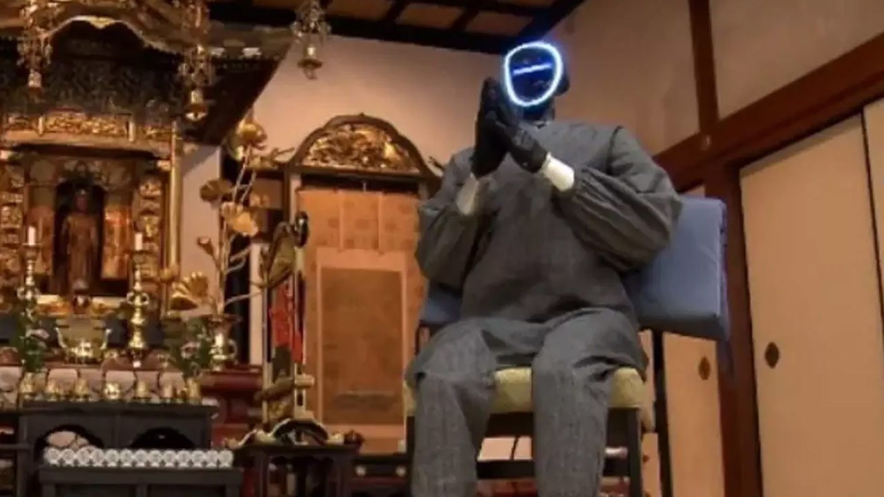 ஜப்பான் கோவில்களில் 'ரோபோ' துறவி