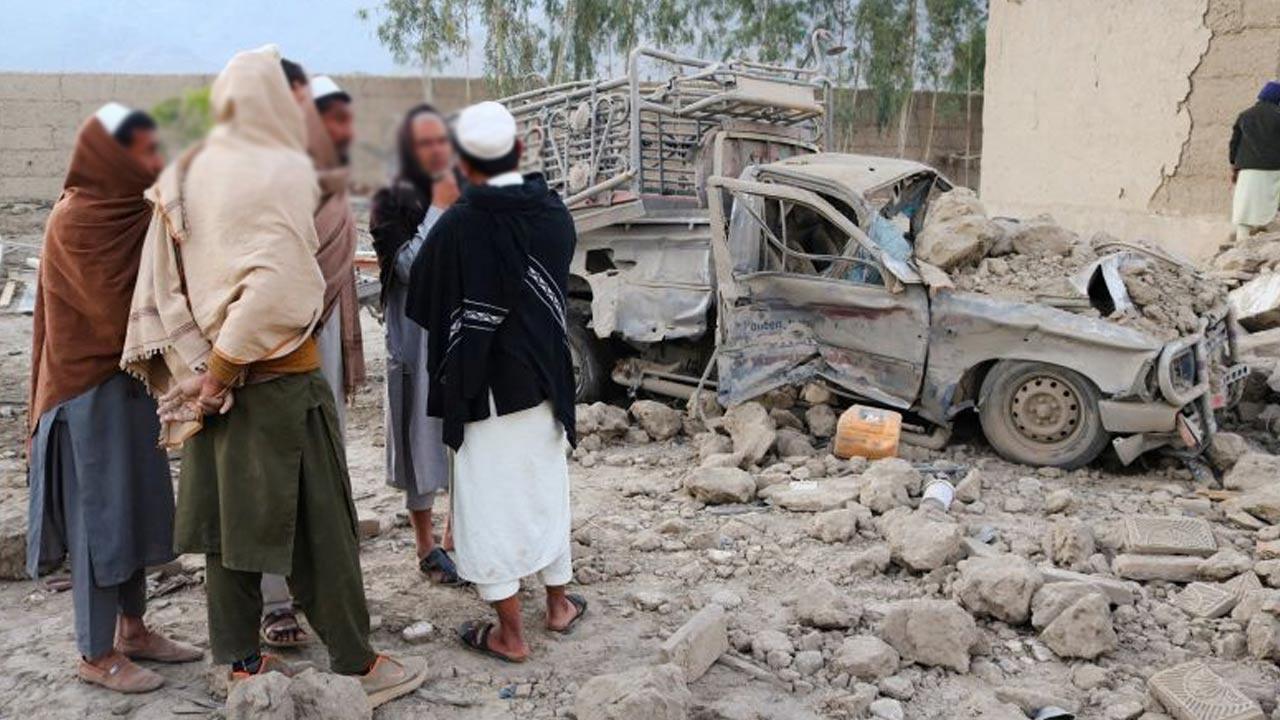 பாகிஸ்தான் நடத்திய தாக்குதலில் 130 தலிபான்கள் பலி!