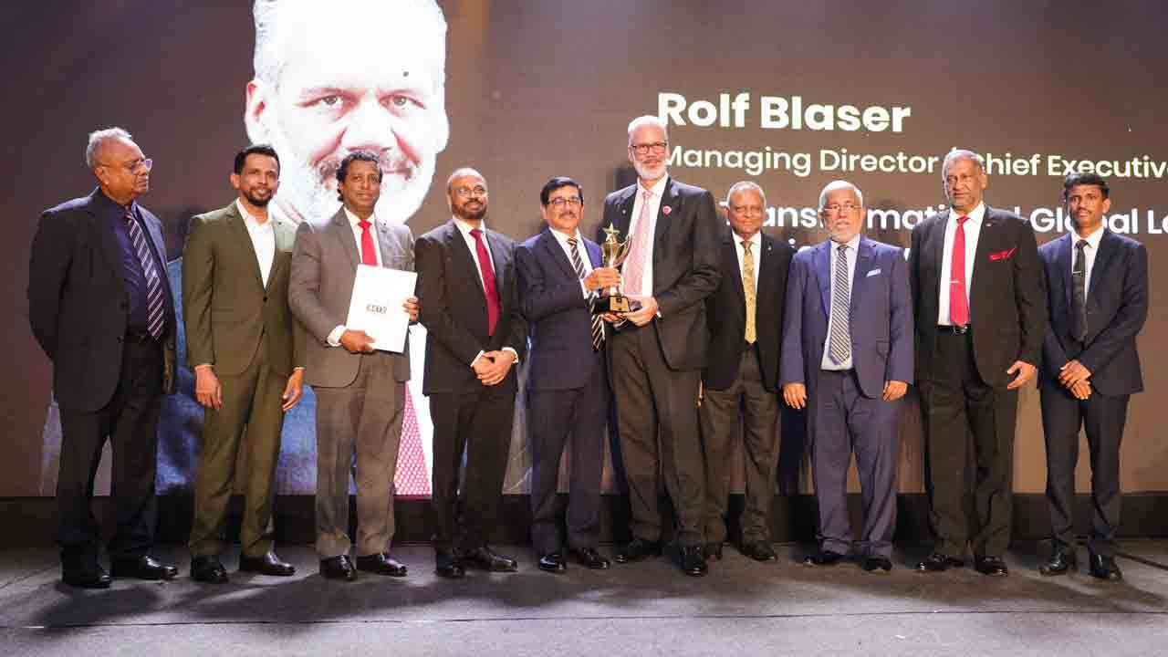 Baurs இன் ரொலஃப் பிளாசருக்கு 2025 ஆம் ஆண்டின் சிறந்த பிரதம நிறைவேற்று அதிகாரிக்கான கௌரவம்