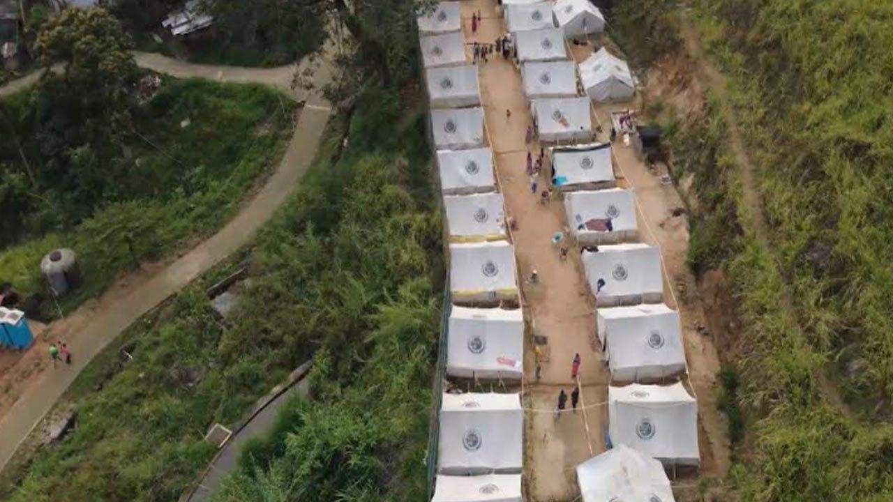 கொத்மலையில் கூடாரங்களில் வாழ்ந்துவரும் மக்கள்!