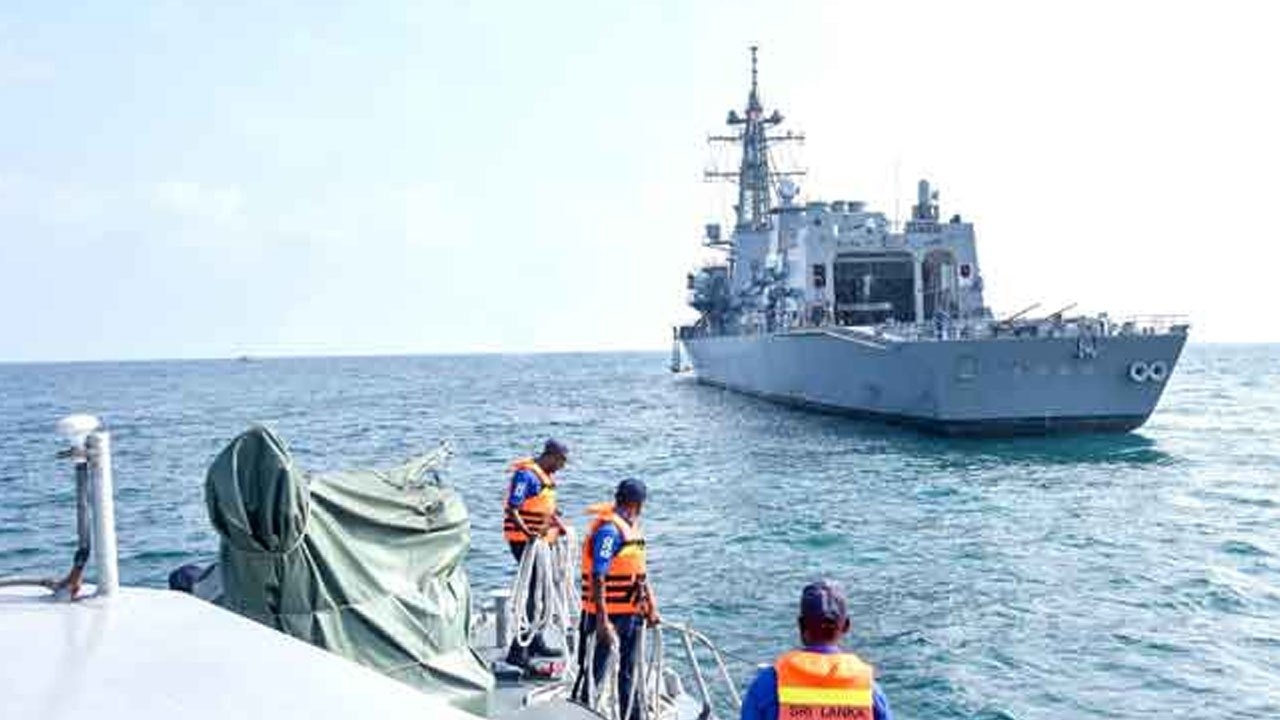 ஜப்பானிய கப்பலின் பணியாளர் மேலதி சிகிச்சைக்காக கொழும்பிற்கு 