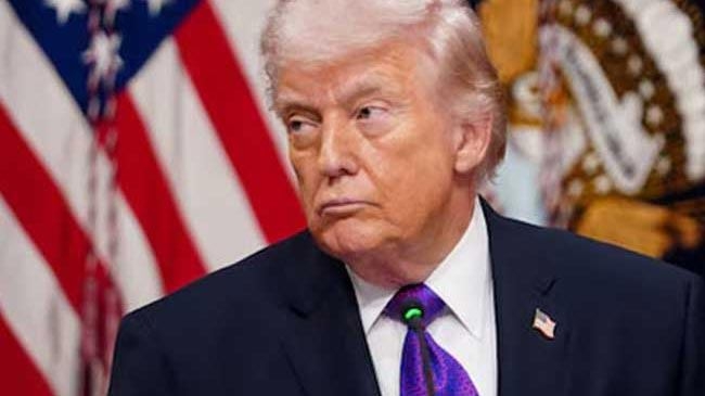 அமெரிக்காவிற்கு ஈரான் சவால்: ஹார்முஸ் நீரிணையில் பதற்றம்