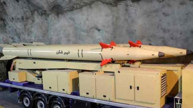 குவைத்தில் உள்ள அமெரிக்க இராணுவ முகாம் மீது ஈரான் ஏவுகணைத் தாக்குதல்!