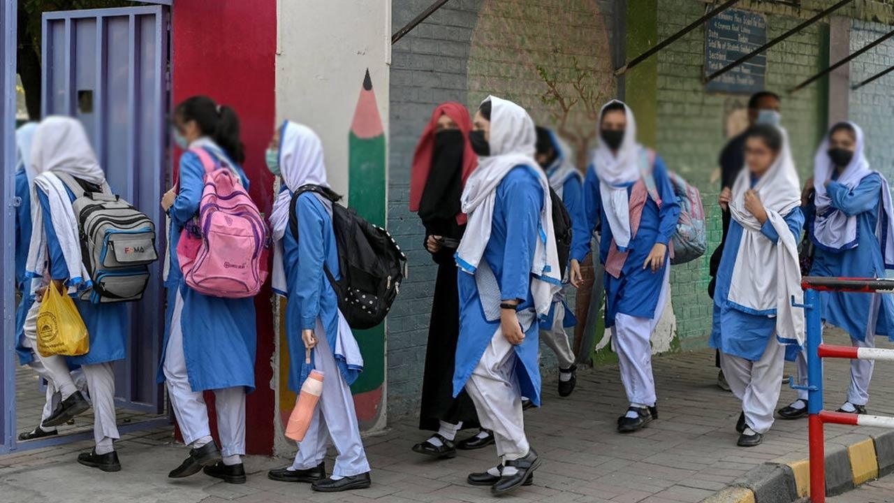 எரிபொருள் தட்டுப்பாட்டை சமாளிக்க பாகிஸ்தான் எடுத்த முடிவு!