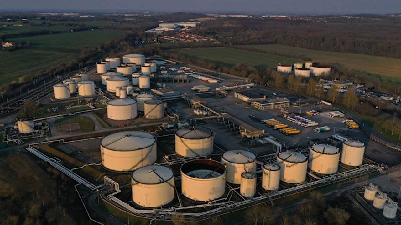 400 மில்லியன் பீப்பாய் எண்ணெய் விடுவிப்புக்கு IEA அனுமதி