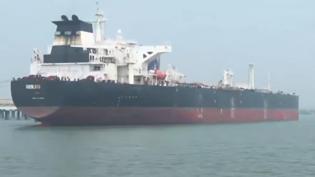 மத்திய கிழக்கு பதற்றம் - 16 கப்பல்களுக்கு தாக்குதல்