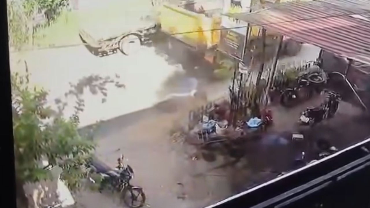 கலஹா - தெல்தோட்டை பிரதான வீதியில் கோர விபத்து