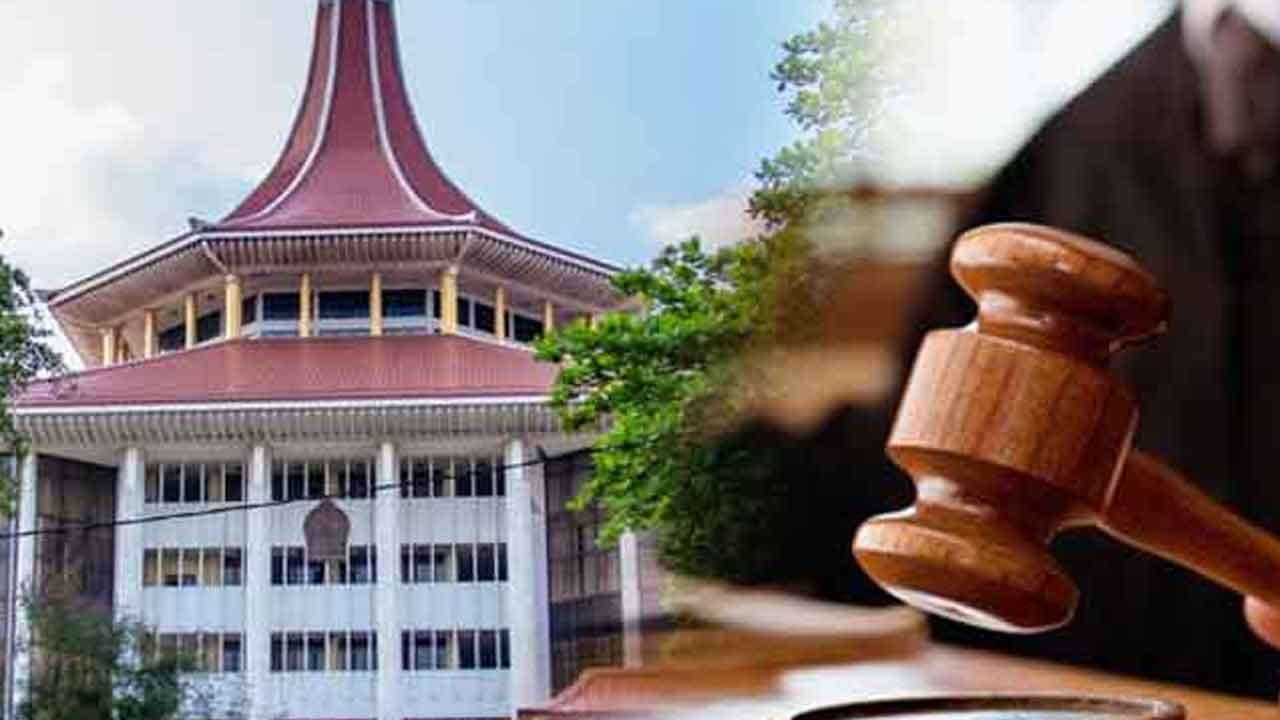 சொந்தப் பணத்தில் நஷ்டஈடு செலுத்த மதுவரி அதிகாரிகளுக்கு உத்தரவு