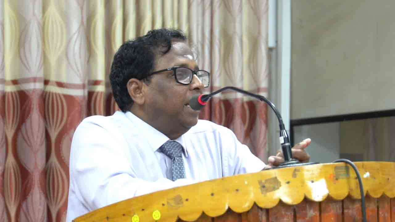 சிறுவர்களை ஊக்குவிக்கும் பெற்றோரை வாழ்த்துகின்றேன்