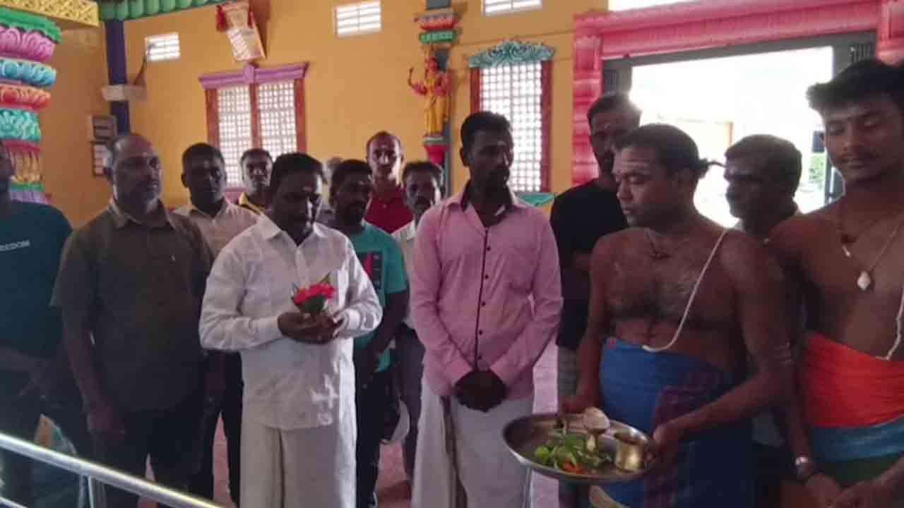 எங்கள் வீட்டில் ஒருவராக தான் பார்க்கின்றோம்!