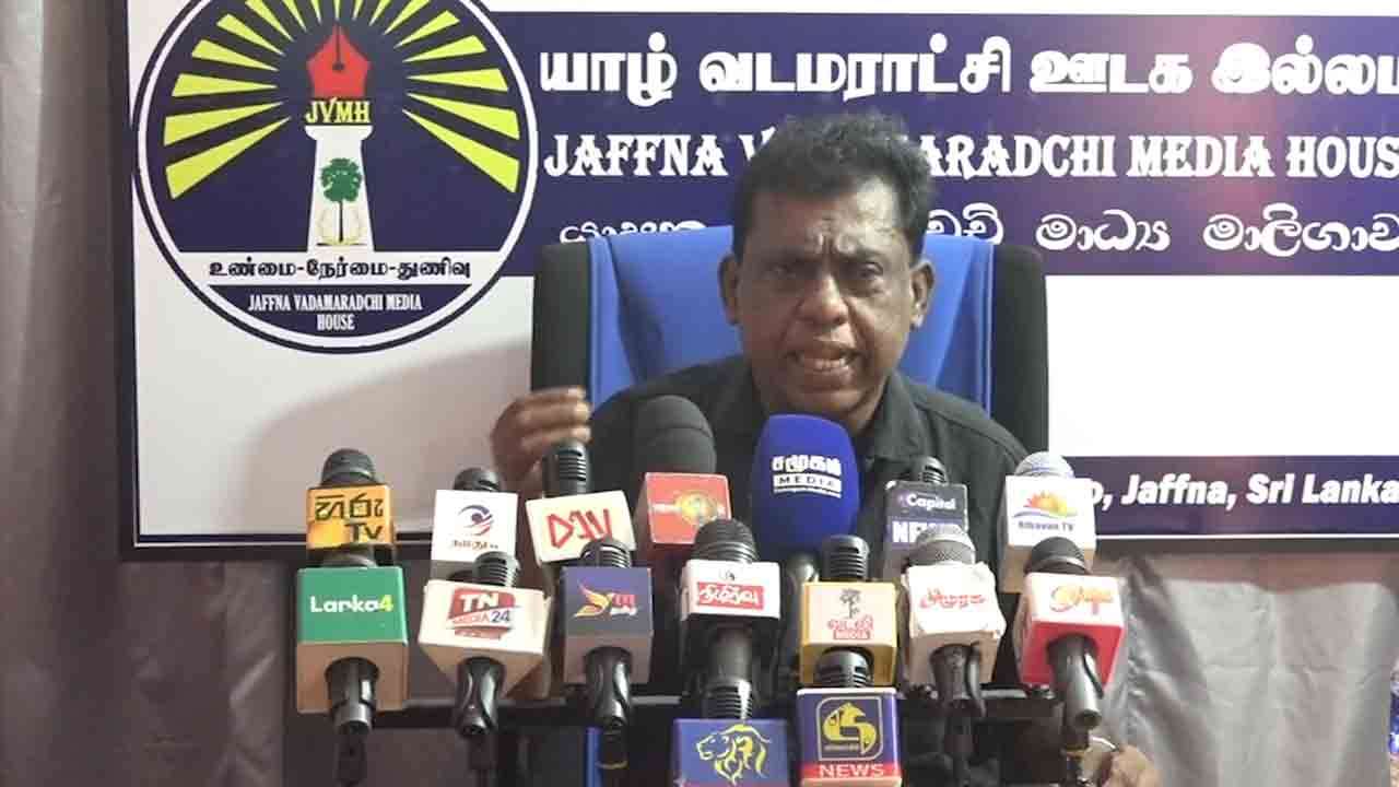 பேச்சாக இல்லாது எழுத்து மூலமான பேச்சாக அமைய வேண்டும்