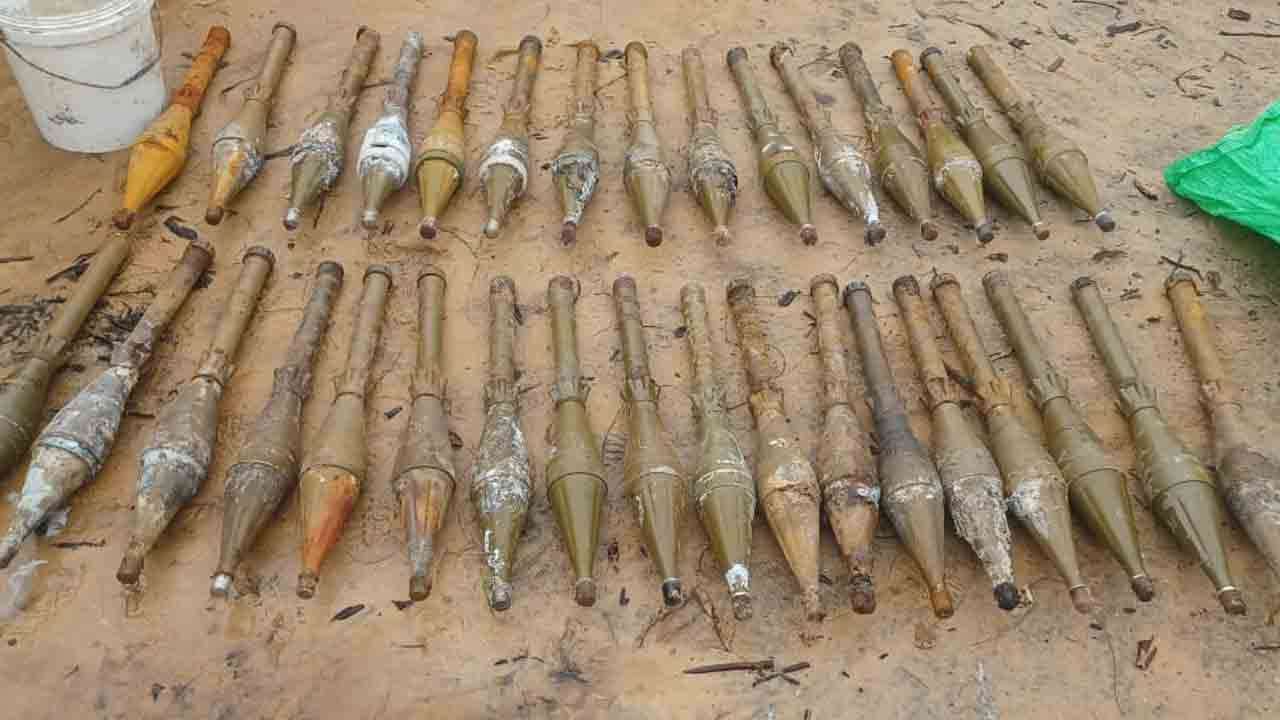 புதைக்கப்பட்ட வெடிபொருட்கள் வாகரையில் கண்டுபிடிப்பு