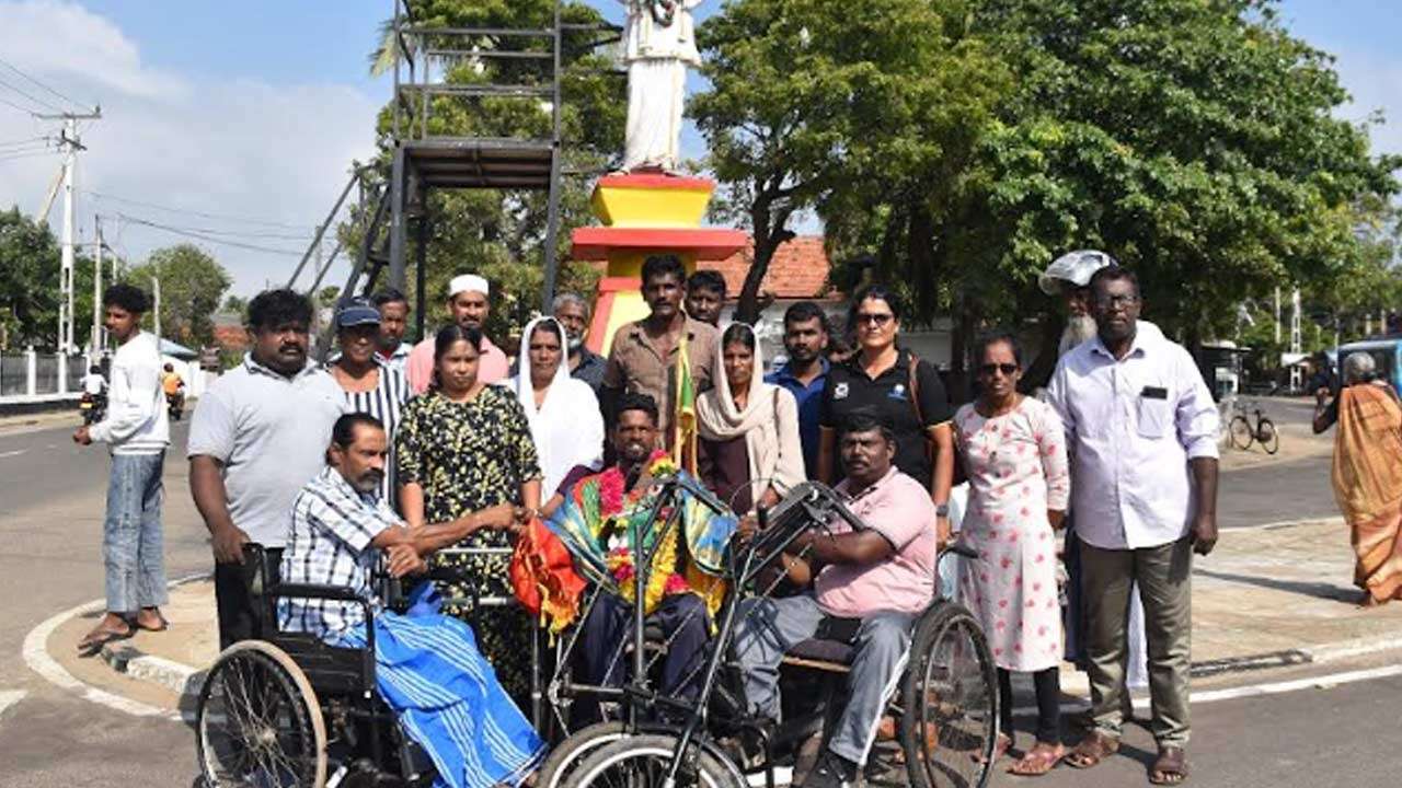 மன்னாரில் சாதனை இளைஞருக்கு உற்சாக வரவேற்பு!