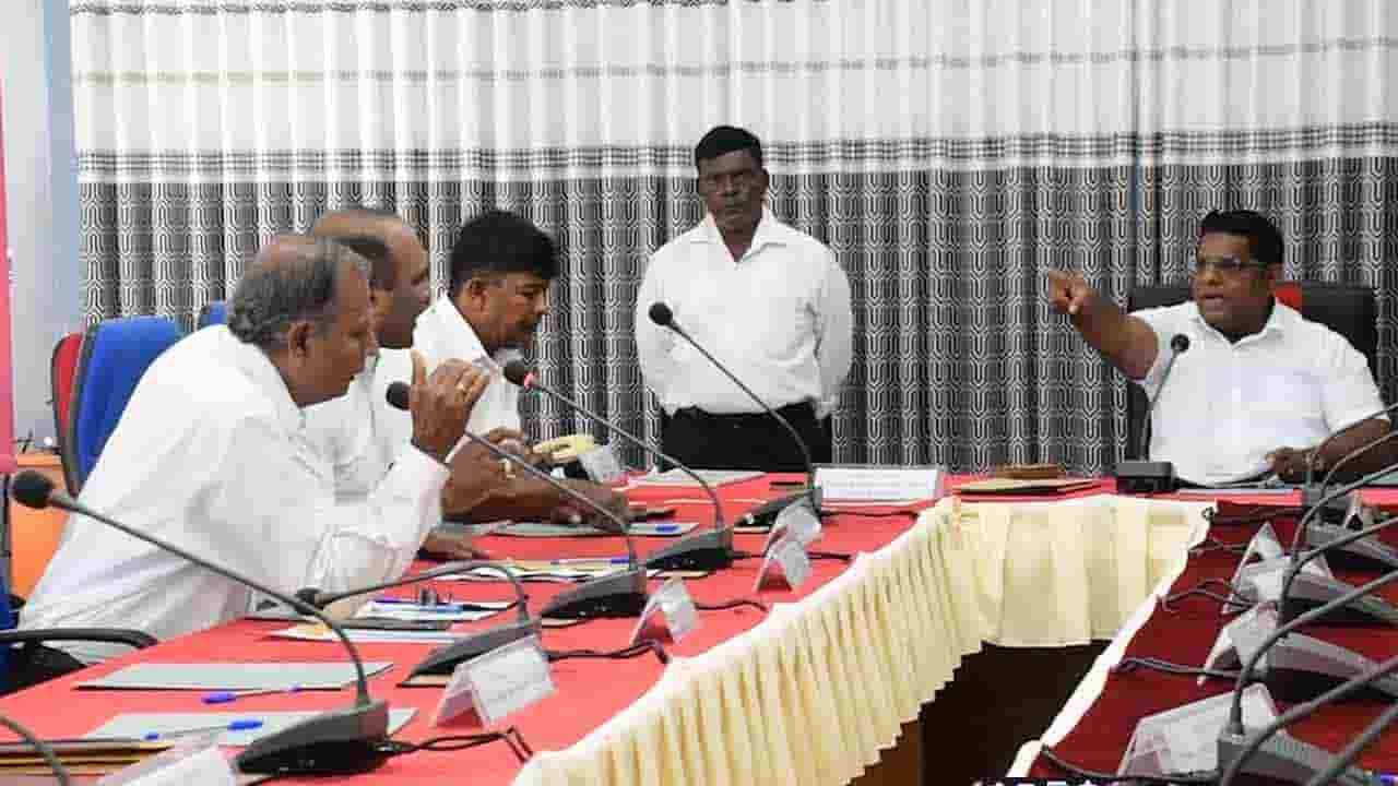 மன்னார் நகர சபை அமர்வில் சலசலப்பு