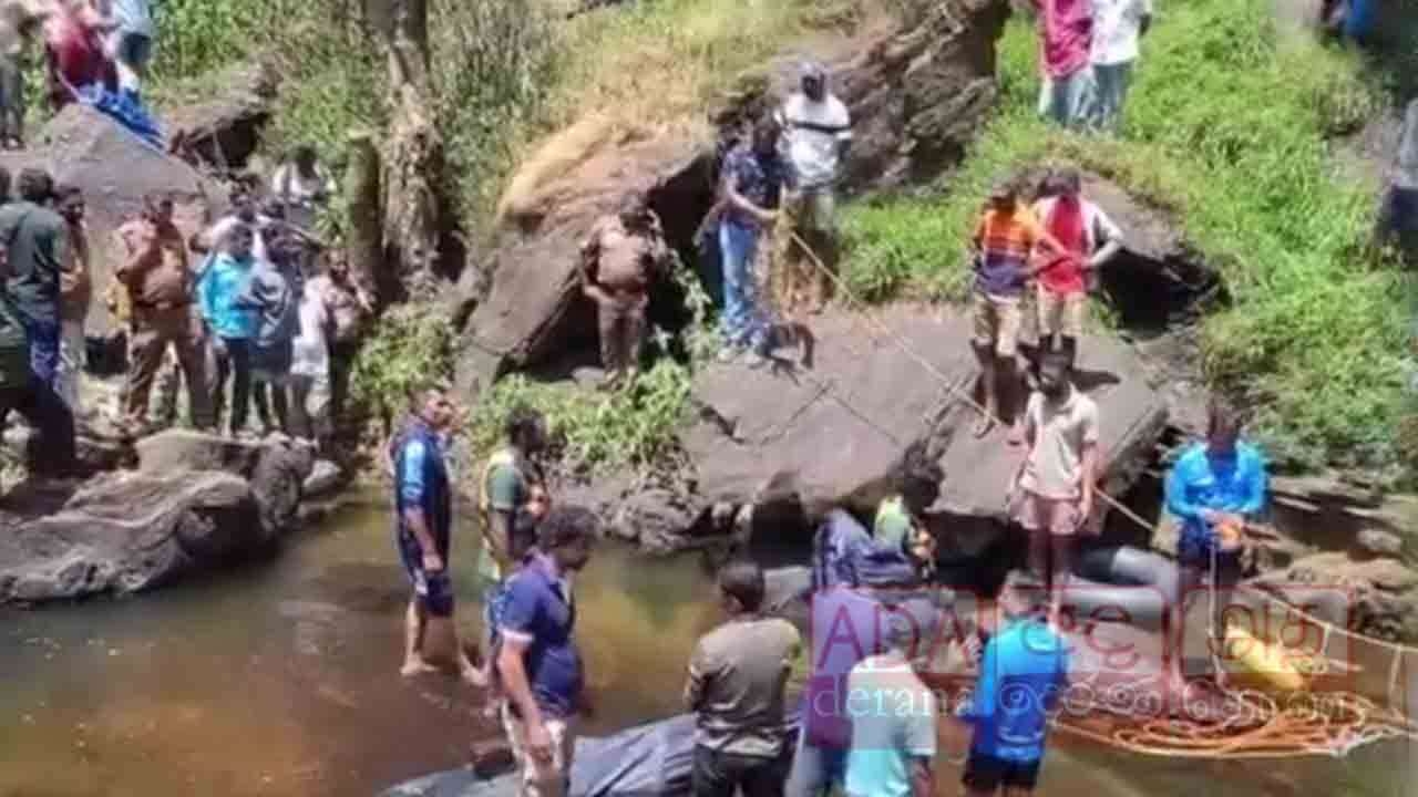 போம்புரு எல்ல நீர்வீழ்ச்சியில் காணாமல் போன ஆசிரியரின் சடலம் மீட்பு