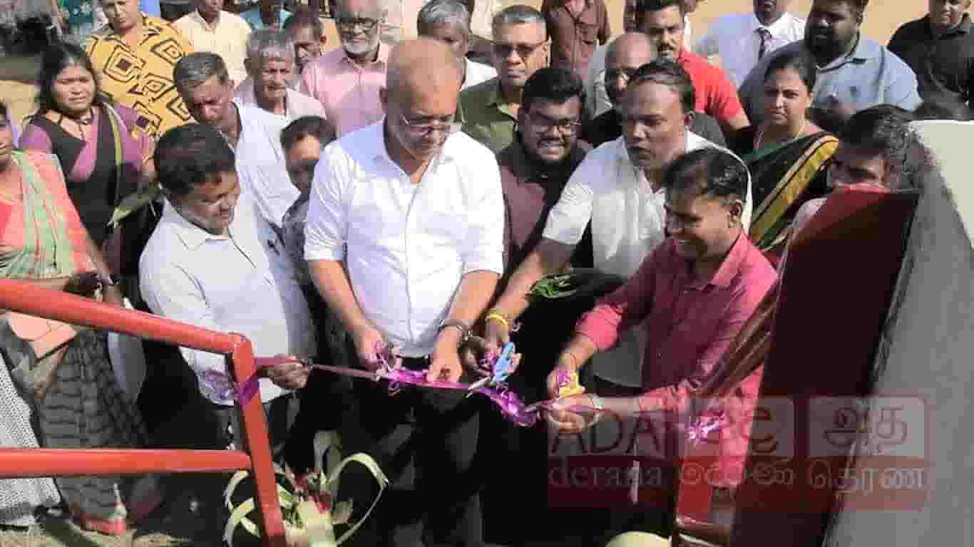 நவகிரி ஆற்றைகுறுக்கிட்டு அணைக்கட்டுடனான பாலம் திறப்பு விழா!