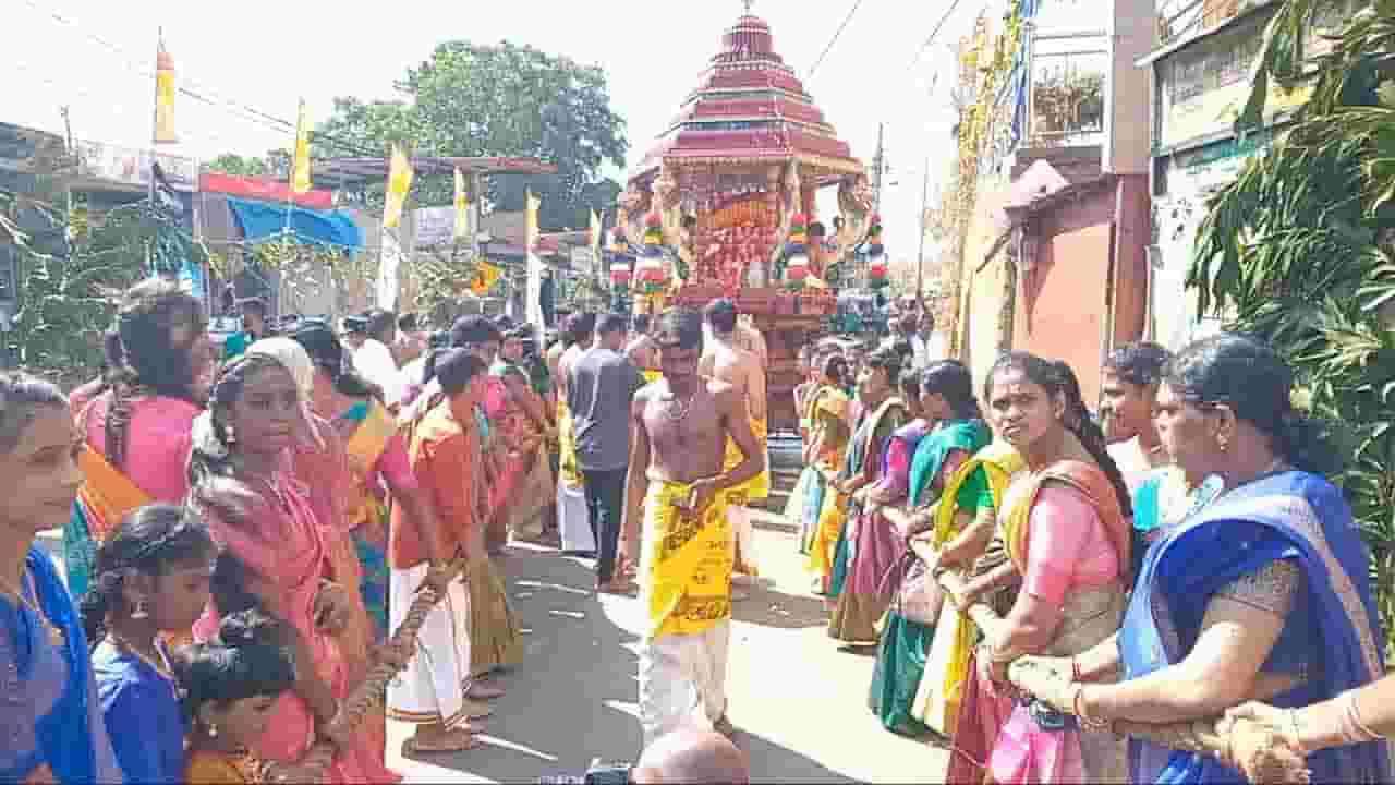 கலஹா ஸ்ரீ முத்துமாரி அம்மன் ஆலய தேர் திருவிழா