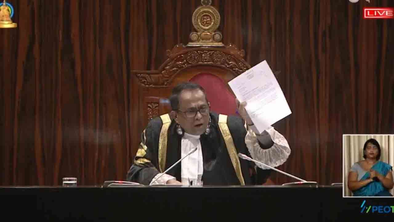 எதிர்கட்சியால் சபையில் கடுப்பான சபாநாயகர்!