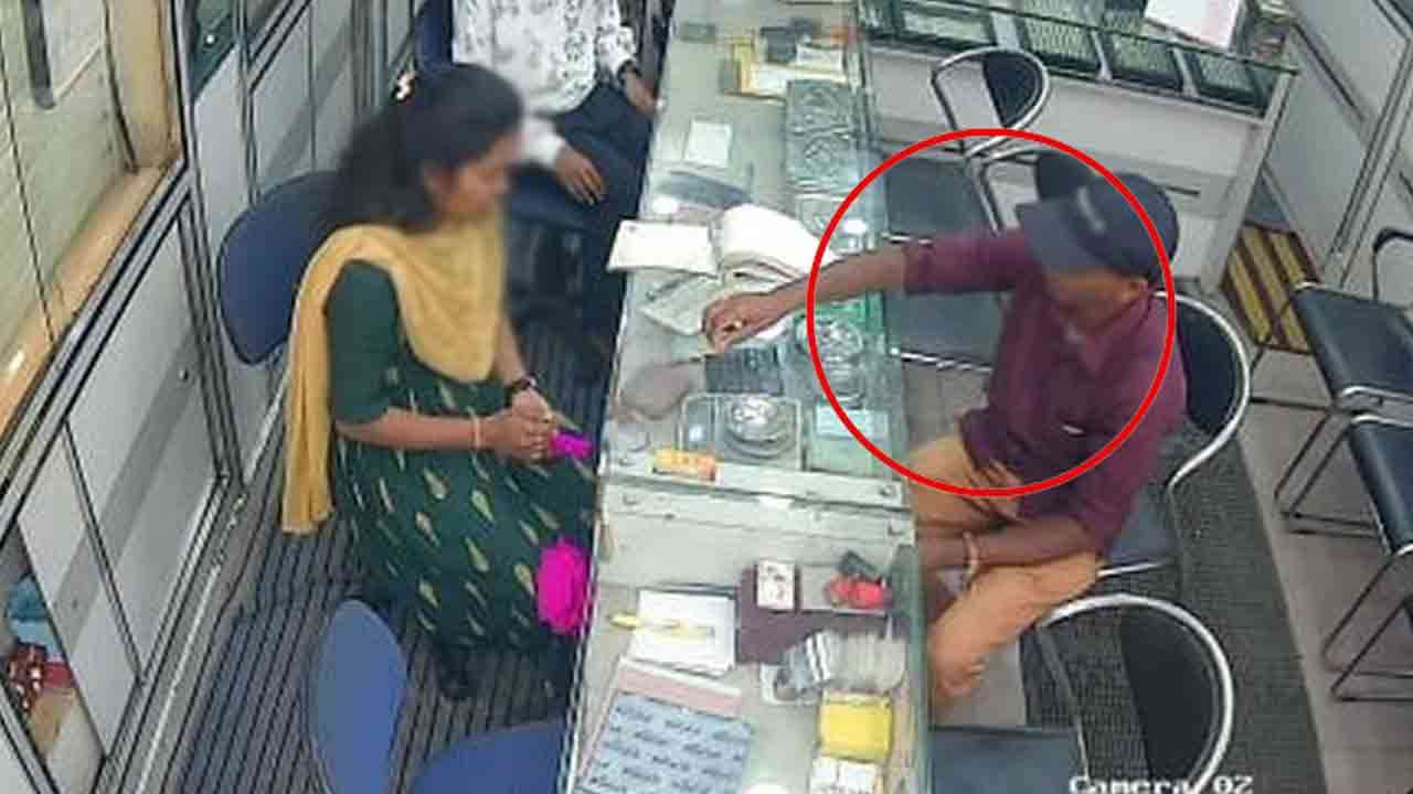 சிசிடிவியில் பதிவான காட்சி