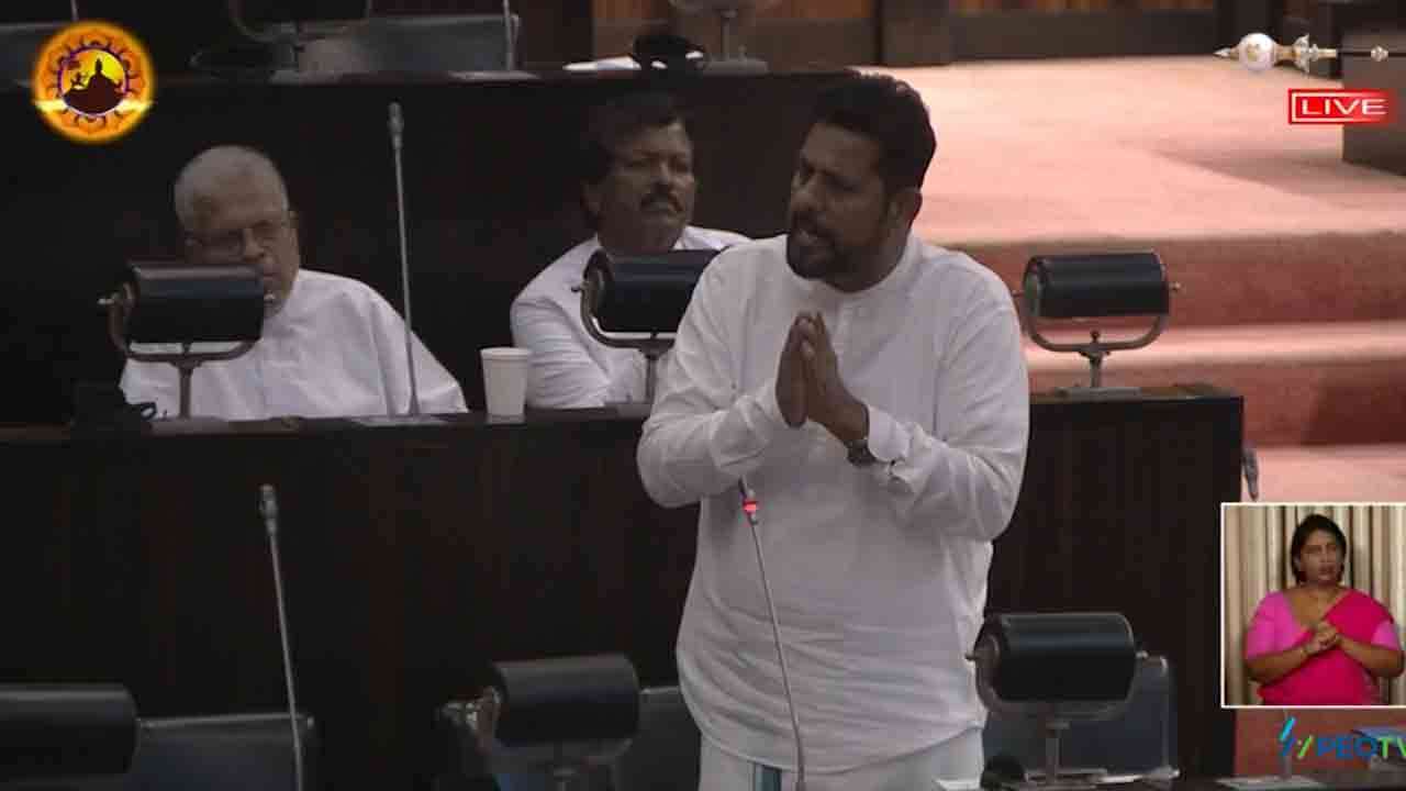 இவர்களுக்கு எங்கு இருந்து நிதி வருகிறது!