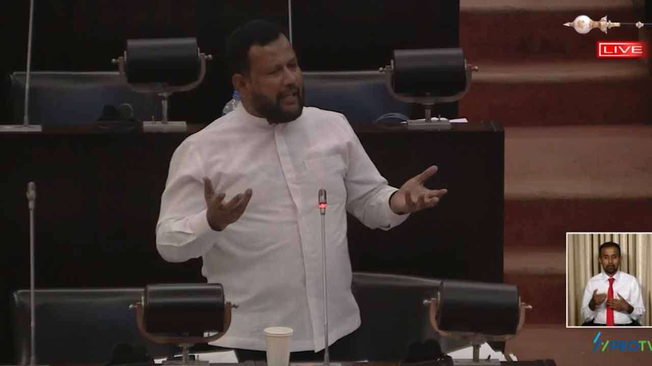 நாம் அனைவரும் சம்பந்தனின் கடந்த கால வரலாற்றை படிக்க வேண்டும்!