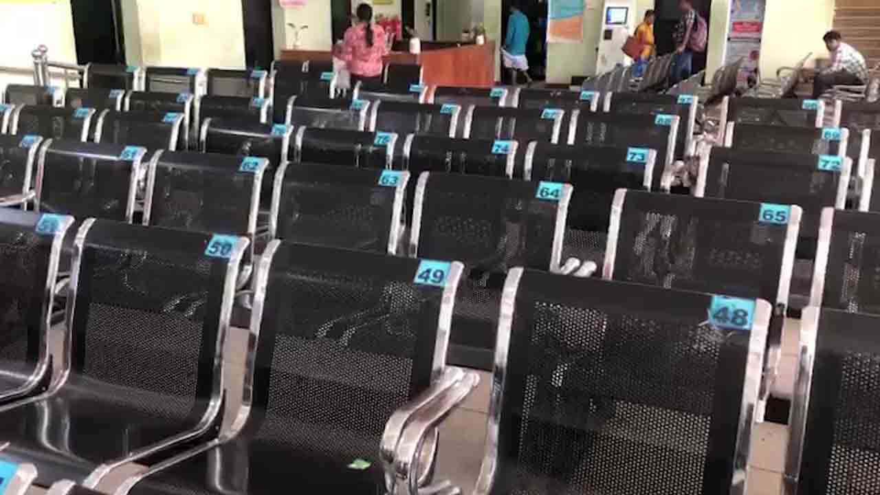 மட்டக்களப்பு போதனா வைத்தியசாலை வைத்தியர்கள் பணிப்புறக்கணிப்பு