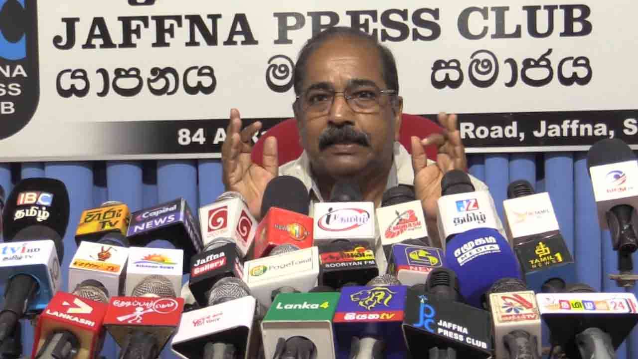 தமிழர் நிலத்தை தமிழரே ஆட்சி செய்ய  வேண்டும்