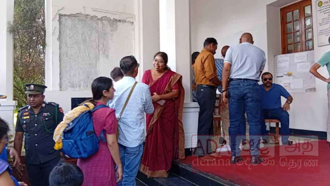 யாழிற்கு வருகை தந்த வெளிநாட்டு இராணுவ அதிகாரிகள்