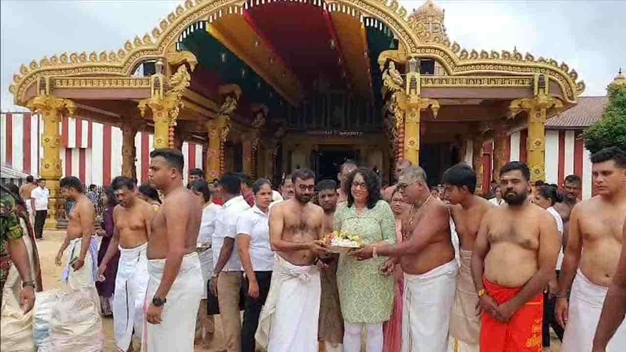 பலத்த பாதுகாப்புடன் நல்லூரை வழிபட்ட பிரதமர்