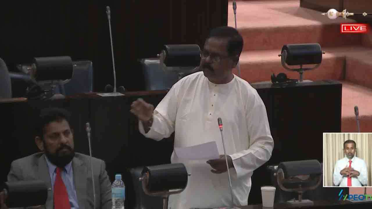 பாராளுமன்றில் சிறீதரன்!