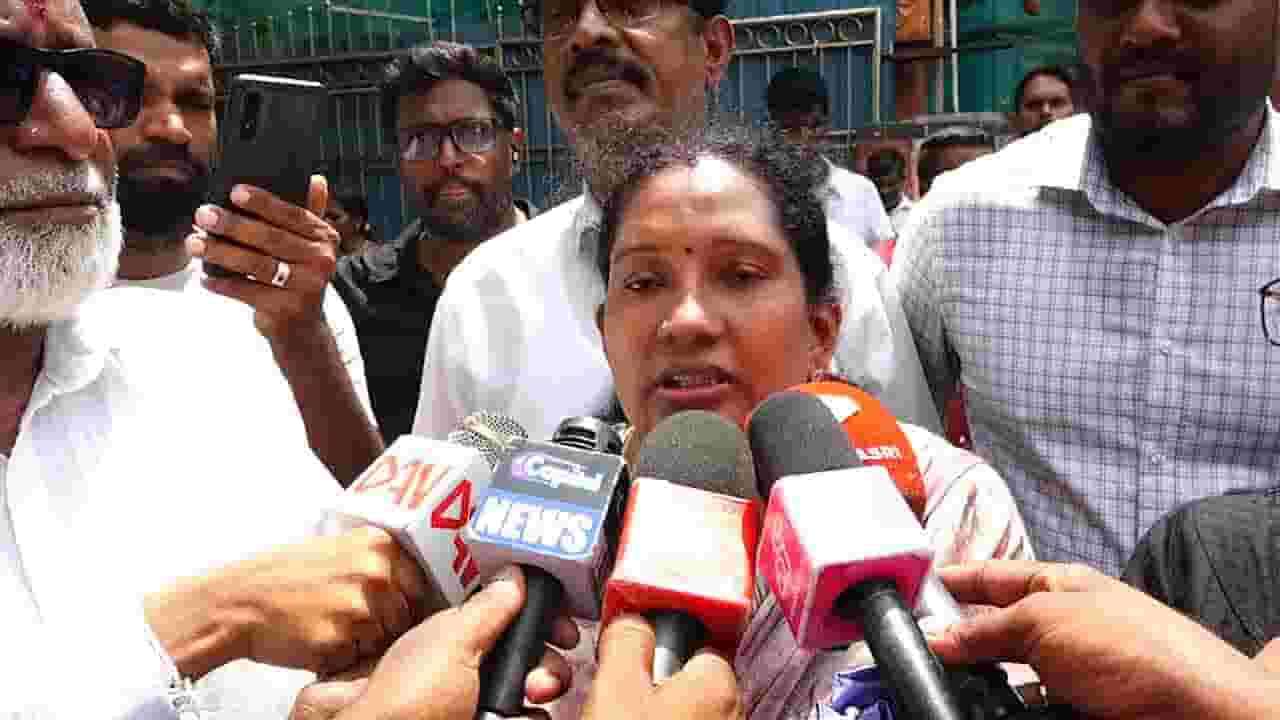 எங்கள் பிள்ளைகள் நிம்மதியாக படிக்க வேண்டும்