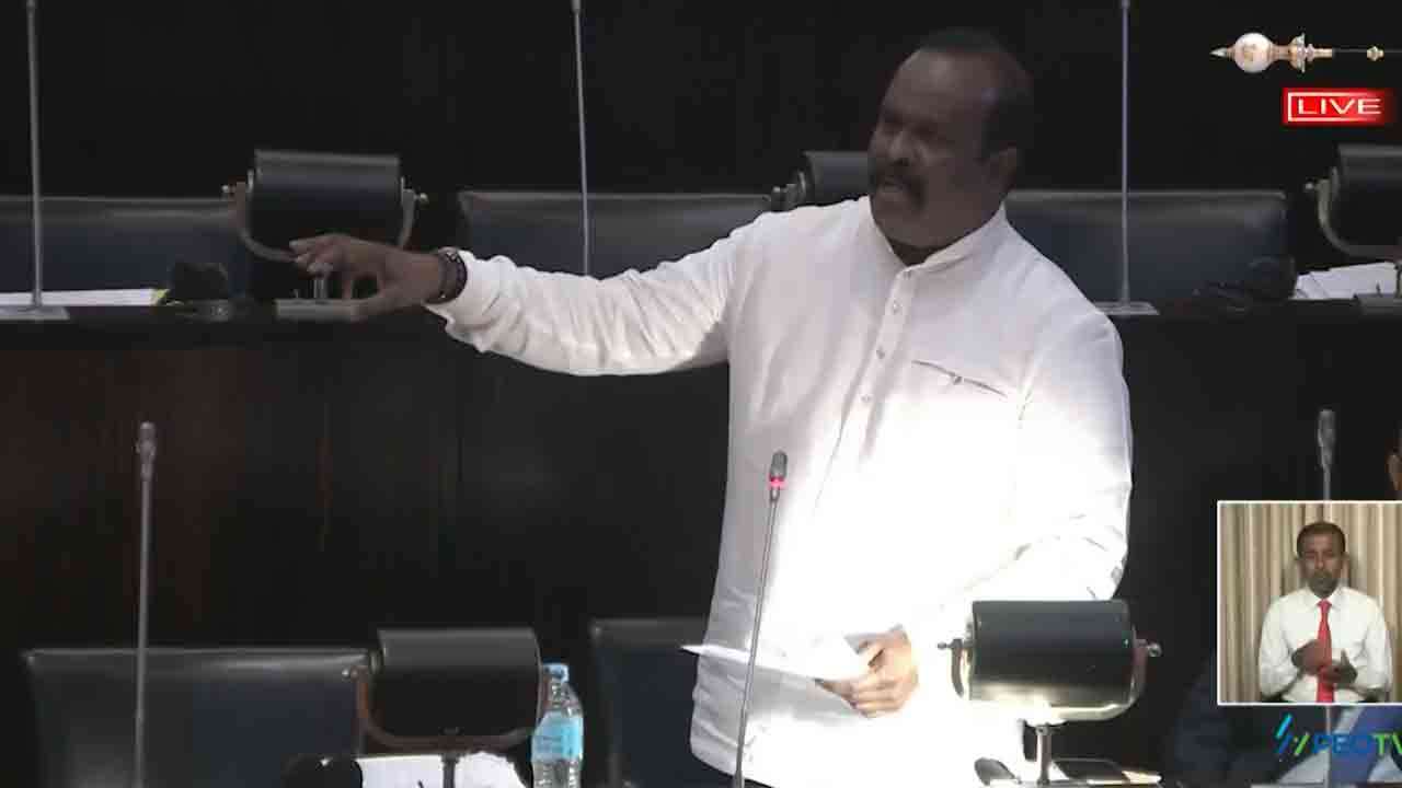 பிழைகளை வைத்து விமர்சனம் செய்ய கூடாது!