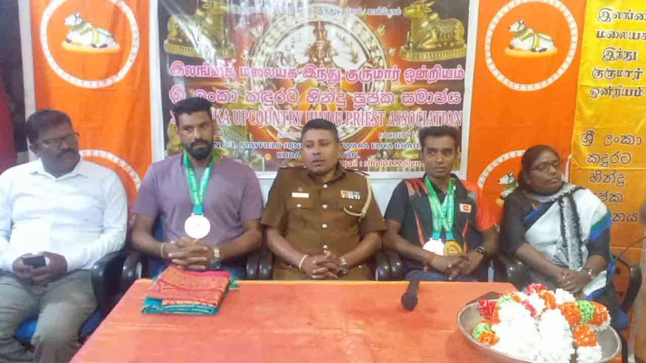 நாட்டுக்கு பெருமை சேர்த்த வீரர்களுக்கு அமோக வரவேற்பு