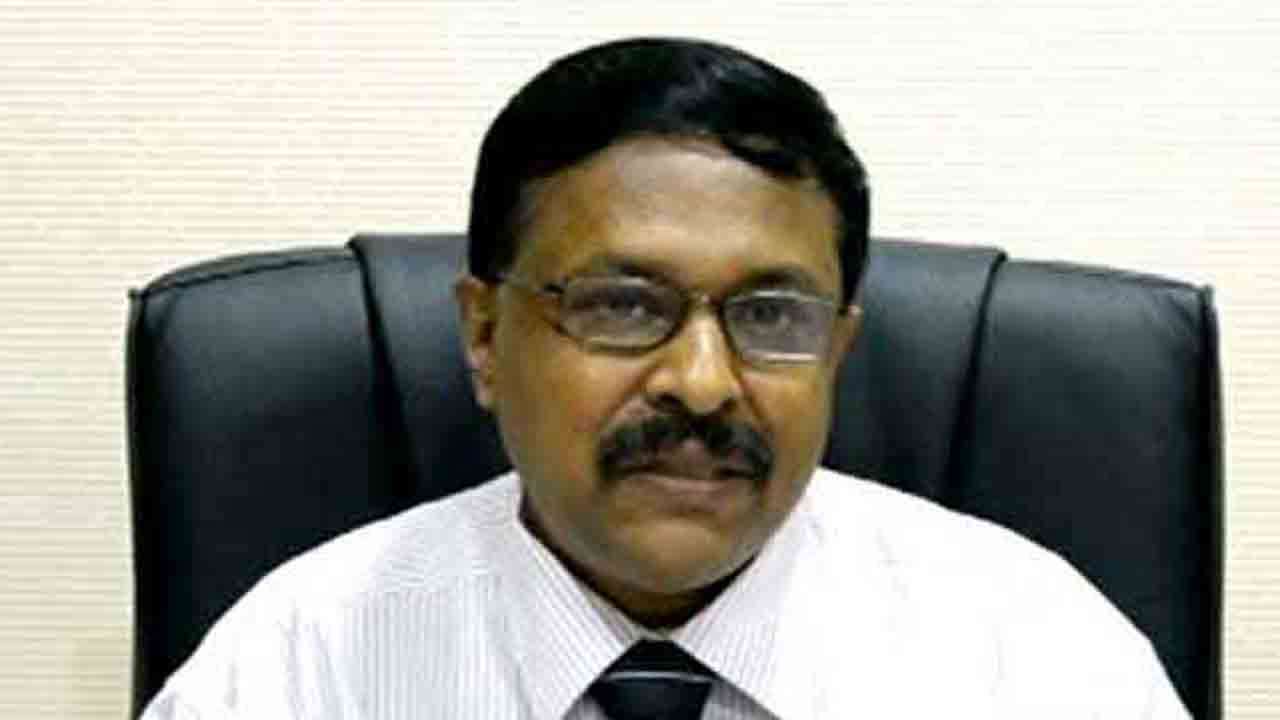 அனுஷ பெல்பிட்ட இலஞ்சம், ஊழல் ஆணைக்குழுவினால் கைது 