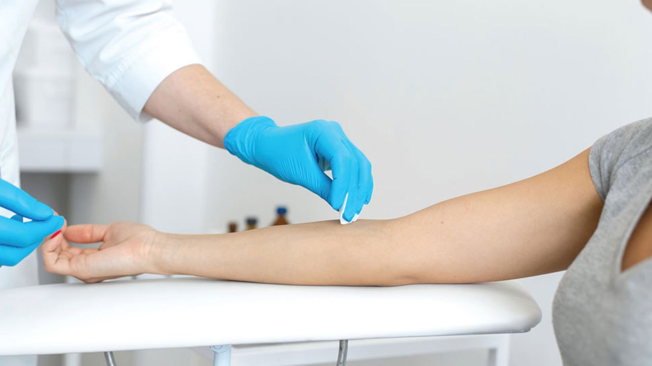 தினசரி 100 புதிய புற்றுநோயாளிகள் அடையாளம்!