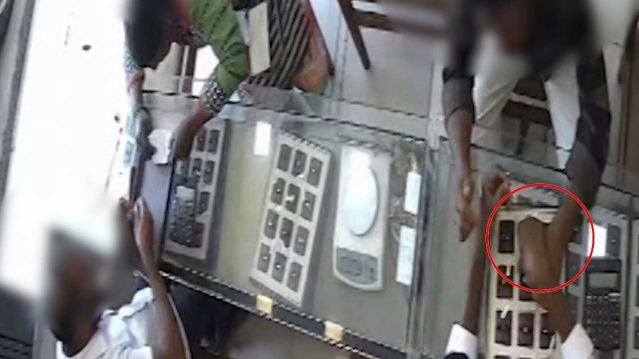 சிசிடிவி காட்சிகளால் சிக்கிய நபர்!