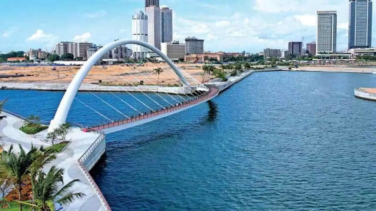 கொழும்பு துறைமுக நகரில் ஒருவர் படுகொலை