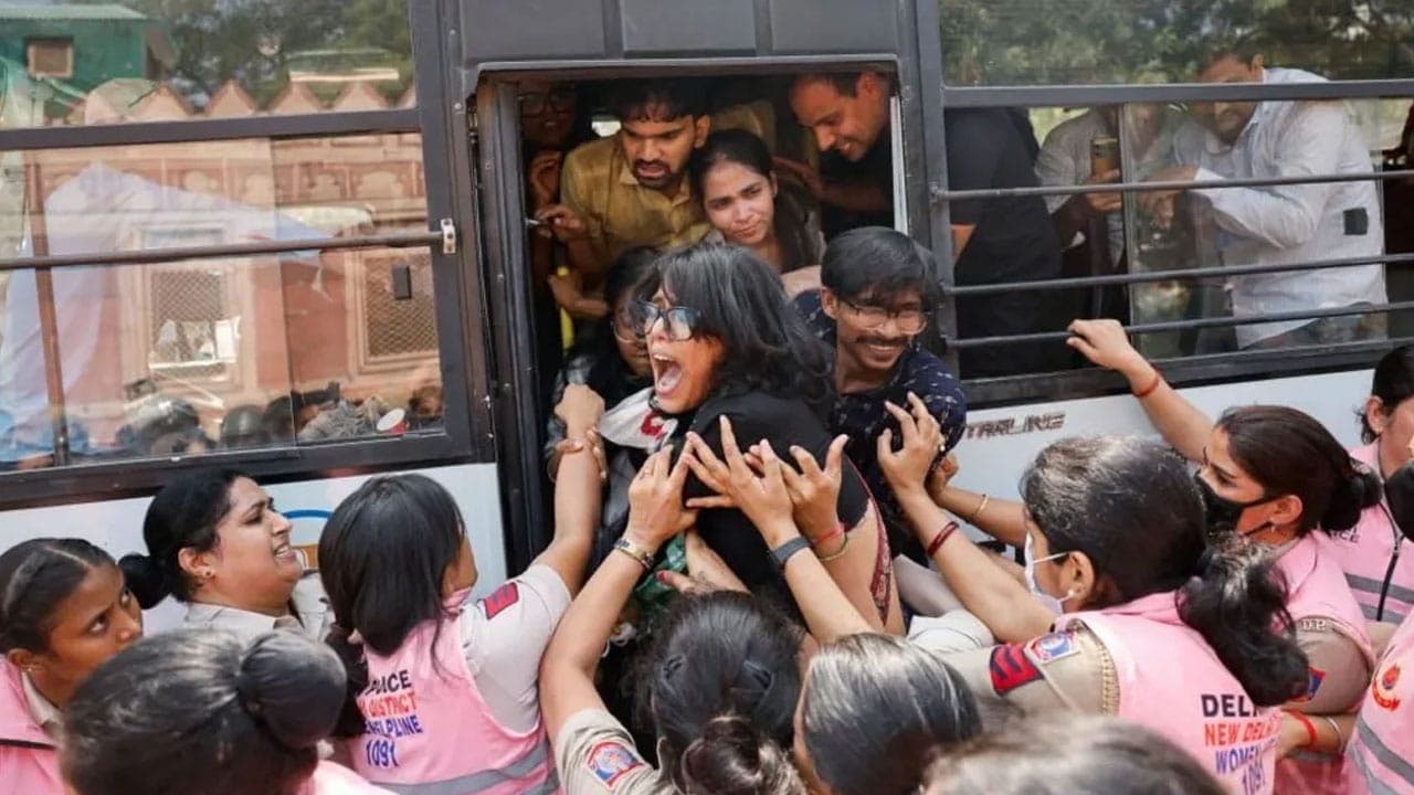  டெல்லியில் ஆயிரக்கணக்கானோர் கைதானமைக்கு ஐ.நா கவலை - இந்தியா பதில்!