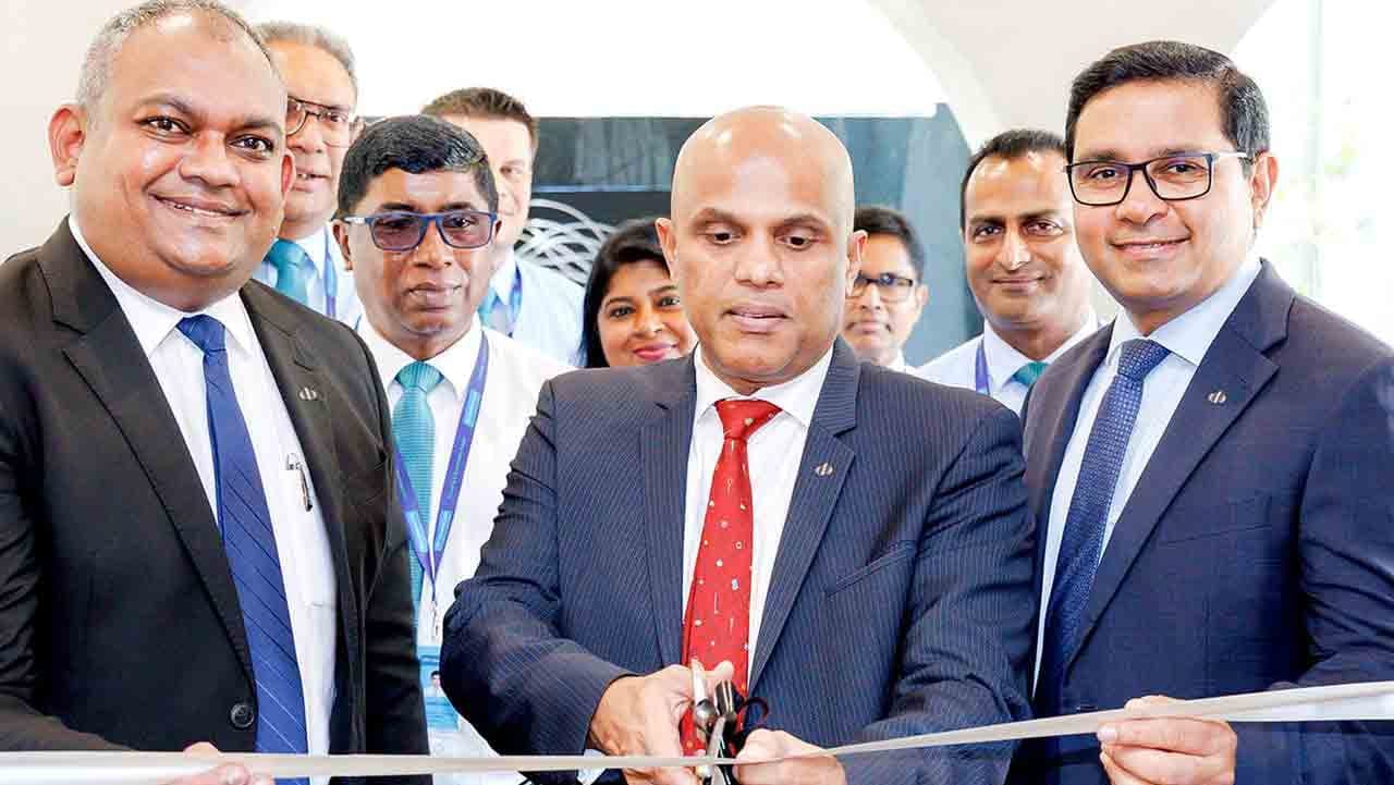 கொமர்ஷல் வங்கியானது பல விசேட சலுகைகளுடன், வாடிக்கையாளர்களை வலுவூட்டும் வகையில்  பிரெஸ்டிஜ் வங்கிச் சேவையை அறிமுகப்படுத்துகிறது