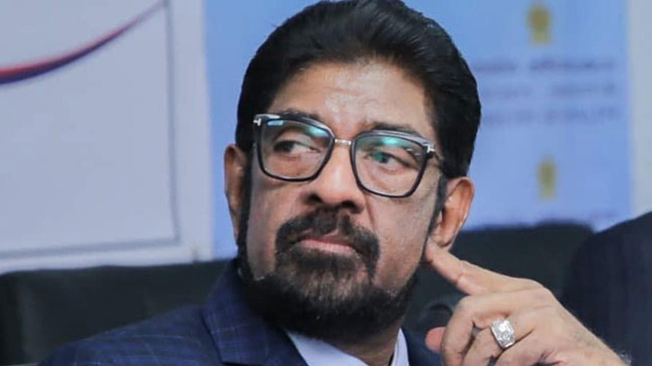 நீதிமன்ற அவமதிப்பு - கெஹெலிய உள்ளிட்டோருக்கு எதிராக மனு