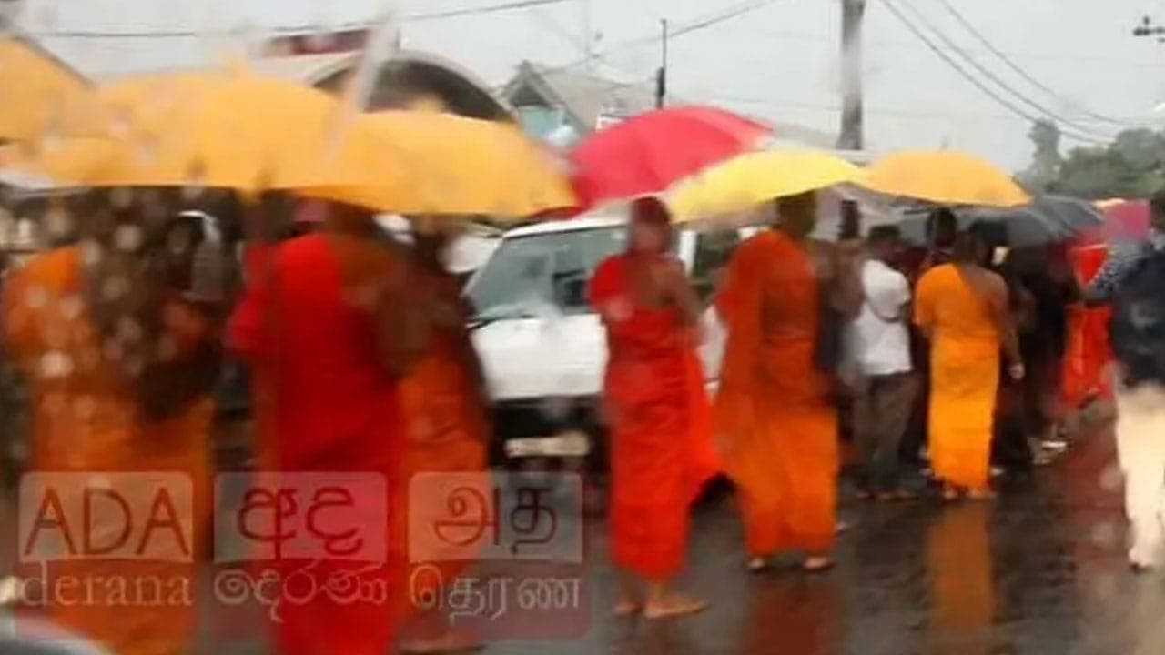 பௌத்த தேரர்களின் நடைபயண பேரணி இன்று கொழும்பிற்கு