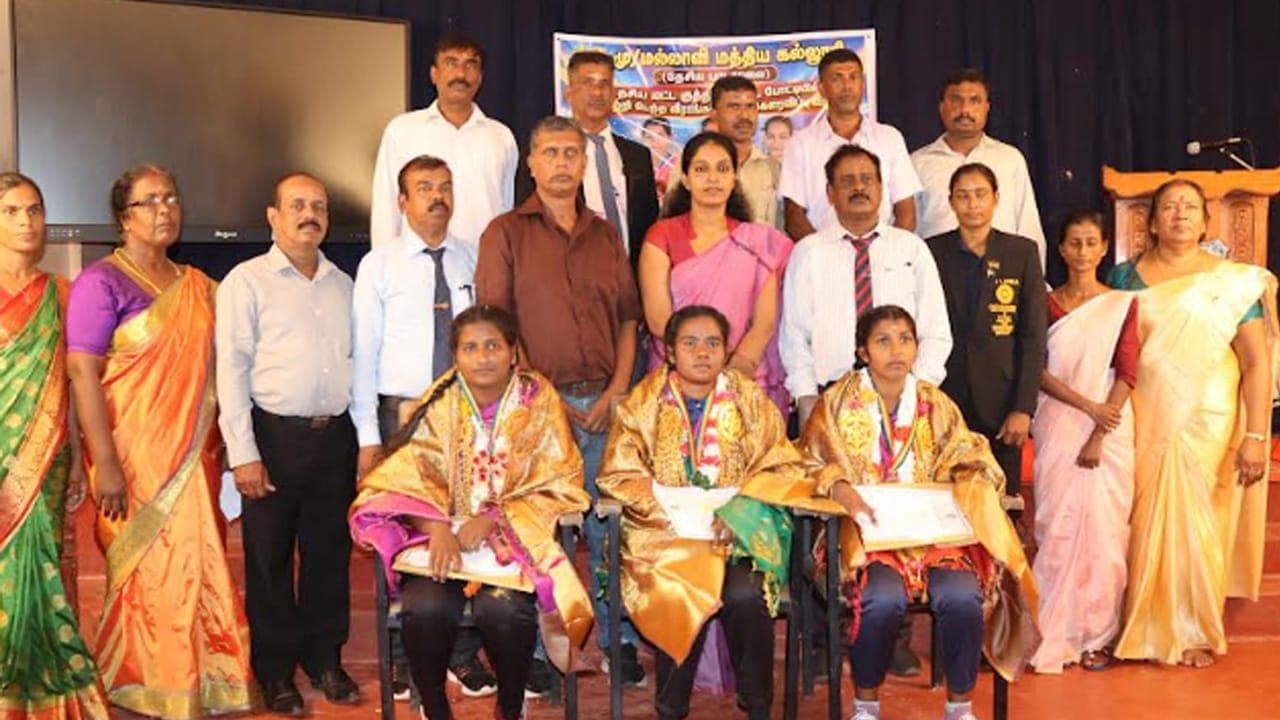 கெளரவிப்பு!