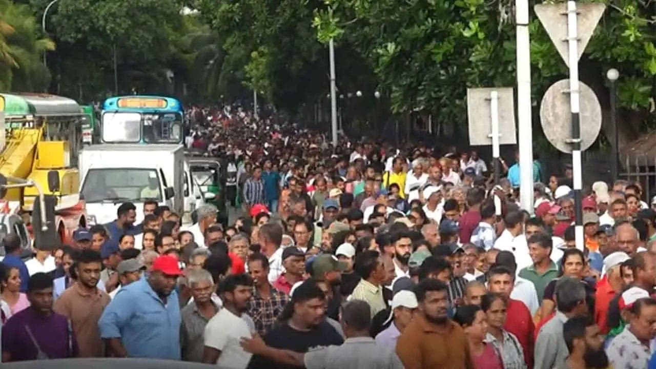 அரசாங்கத்தின் செயற்பாடுகளுக்கு ஆதரவாக கொழும்பில்  பேரணி!