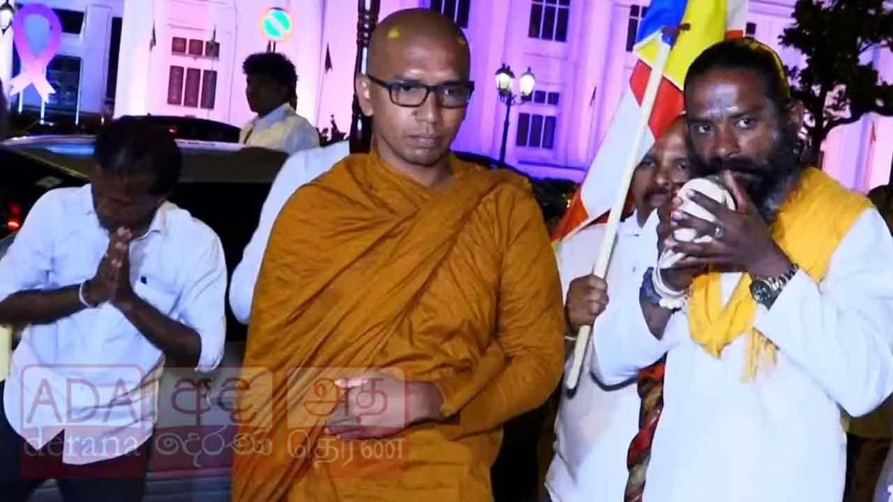 மீண்டும் சத்தியாக்கிரகத்தில் இணைந்த கஸ்ஸப தேரர்