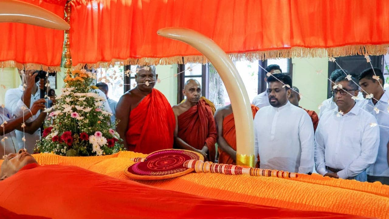 கெடம்பே விகாராதிபதியின் பூதவுடலுக்கு ஜனாதிபதி இறுதி அஞ்சலி