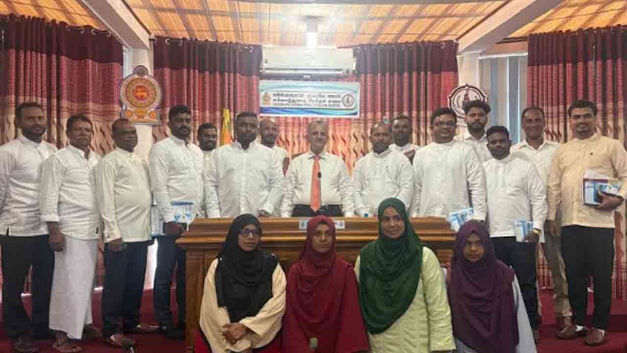 சம்மாந்துறை  பிரதேச சபையின் கன்னி அமர்வு  