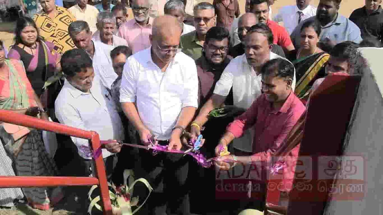 நவகிரி ஆற்றைகுறுக்கிட்டு அணைக்கட்டுடனான பாலம் திறப்பு விழா!