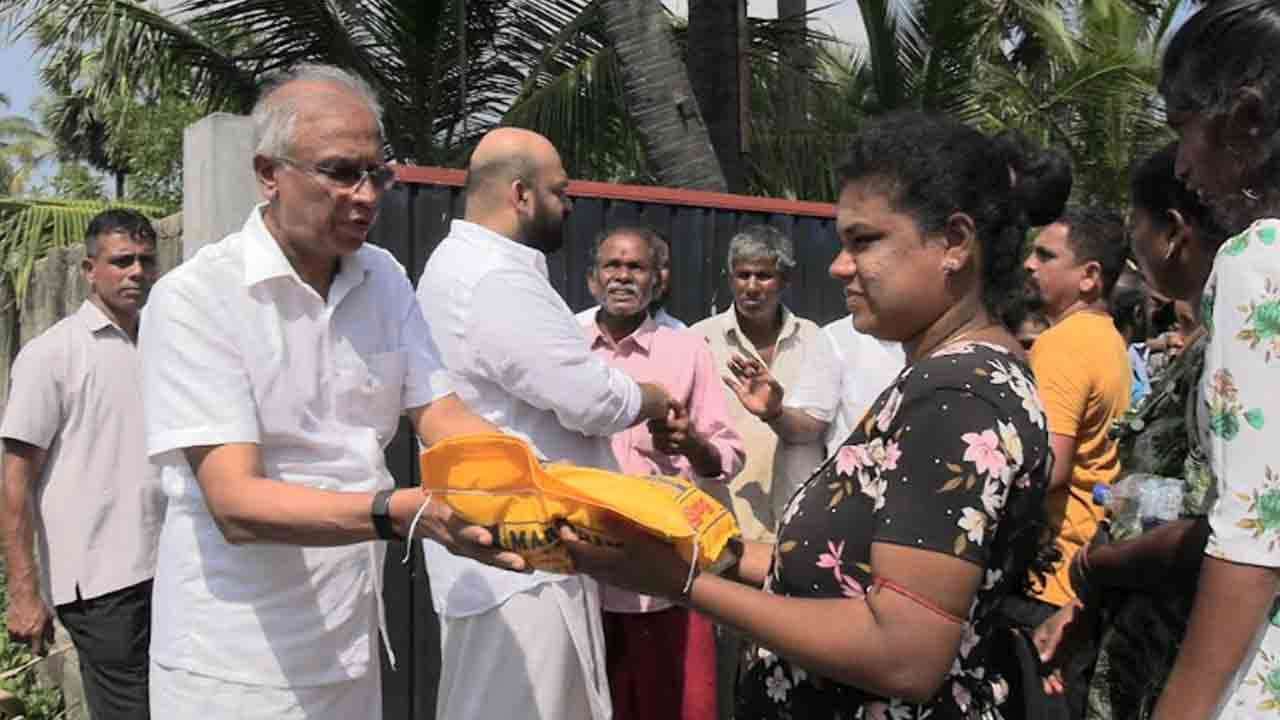 இராசமாணிக்கம் மக்கள் அமைப்பின் நிவாரணப்பொருட்கள் வழங்கும் பணிகள்! 